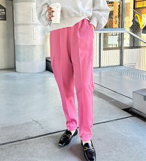 GeeRA（ジーラ）の「美脚とろみタックパンツ（フルレングスパンツ）」｜ピンク