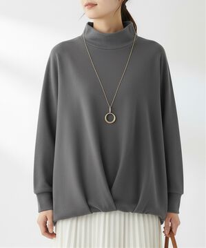 BELLUNA（ベルーナ）の「【嬉しい2点セット】ネックレス付ふんわり裾タックプルオーバー（カットソー）」｜詳細画像