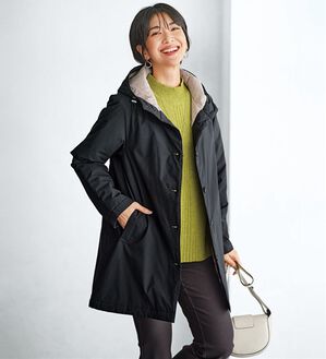 BELLUNA（ベルーナ）の「軽量&times;防風！配色使い中わたコート（ロングコート）」｜黒&times;ライトグレー