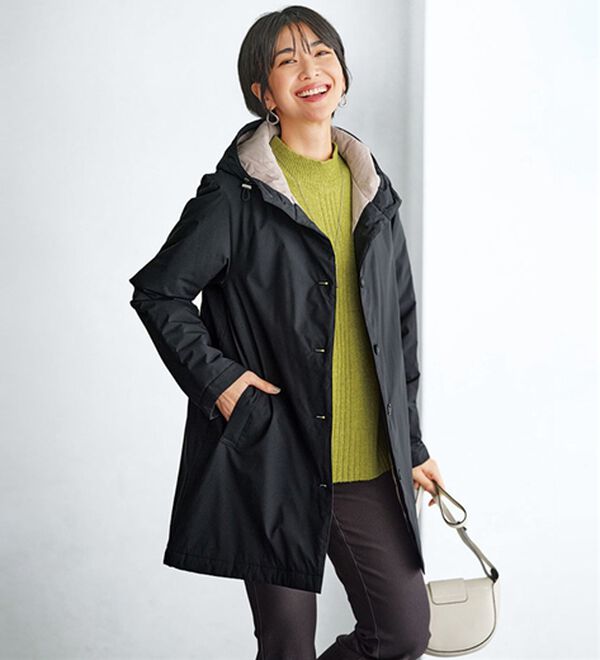 BELLUNA（ベルーナ）の「軽量&times;防風！配色使い中わたコート（ロングコート）」｜黒&times;ライトグレー