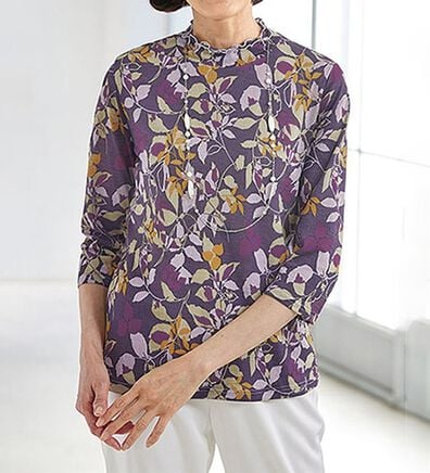 BELLUNA（ベルーナ）の「楊柳素材プリントハイネックプルオーバー（カットソー）」