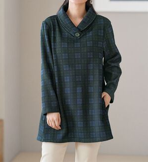 BELLUNA（ベルーナ）の「まるで着る毛布！裏ファーデザインチュニック（チュニック）」｜ブラックウォッチ