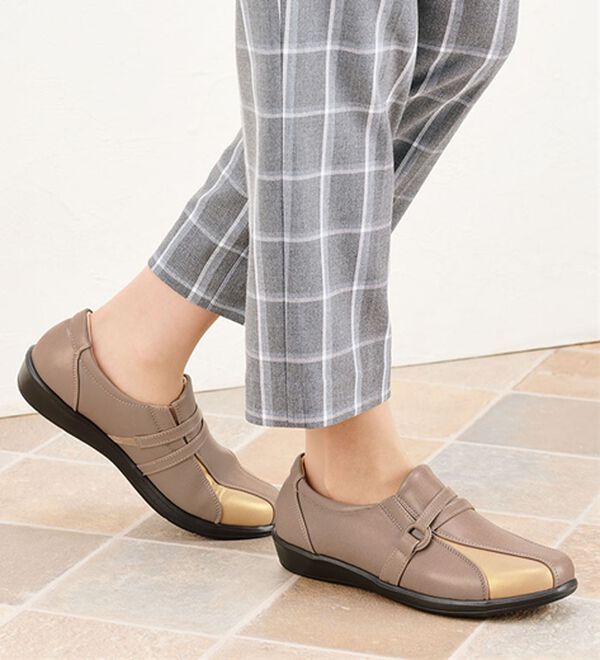 ルフラン（ルフラン）の「＜タビバキ＞配色ベルトデザインシューズ（フラットシューズ）」｜詳細画像