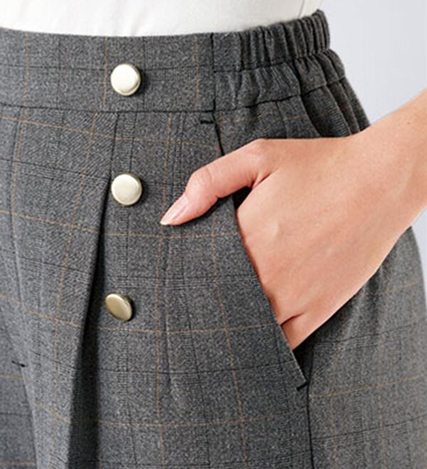 BELLUNA（ベルーナ）の「サマ見えウール調ボタン使いワイドパンツ（ワイドパンツ・ガウチョ）」｜詳細画像