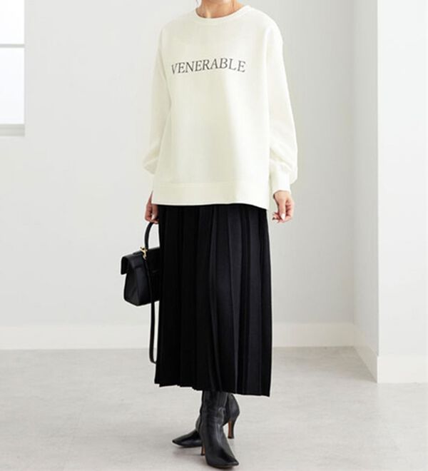 BELLUNA（ベルーナ）の「ロゴプリントダンボールプルオーバー（カットソー）」｜詳細画像