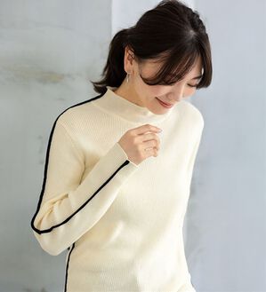 BELLUNA（ベルーナ）の「オーガニックコットン１００％吸湿発熱リブハイネックプルオーバー（ニット・セーター）」｜アイボリー