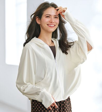 BELLUNA（ベルーナ）の「短め丈で風通る！ひさし付ＵＶパーカー（パーカー）」