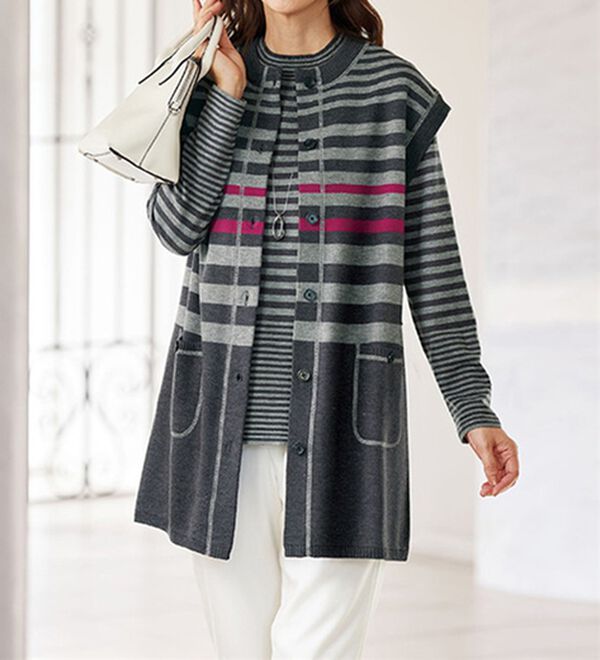 BELLUNA（ベルーナ）の「配色ボーダー使いニットベストアンサンブル（アンサンブル）」｜杢グレー系