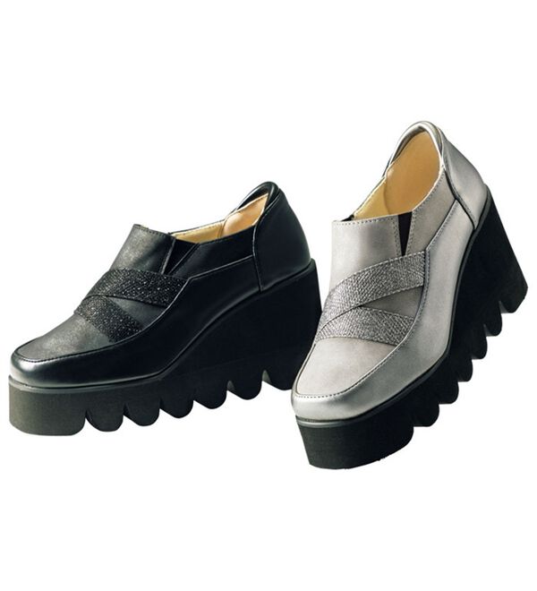 BELLUNA（ベルーナ）の「４Ｅ異素材ベルトキャタピラーシューズ（スリッポン）」｜詳細画像