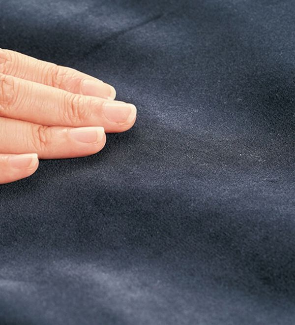 BELLUNA（ベルーナ）の「ふんわりなめらか裏ベロアカーデワンピース（その他カーディガン）」｜詳細画像