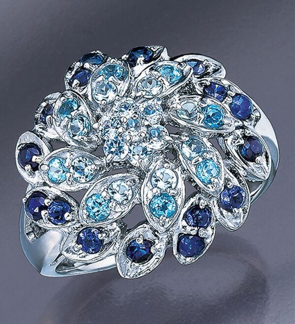 BELLUNA（ベルーナ）の「ブルー系天然石グラデーションフラワーリング（リング）」｜1