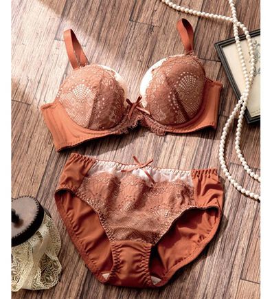 LAVIENNE（ラヴィエンヌ）の「大人のプチプラブラ＆ショーツ（ブラジャー＆ショーツセット）」