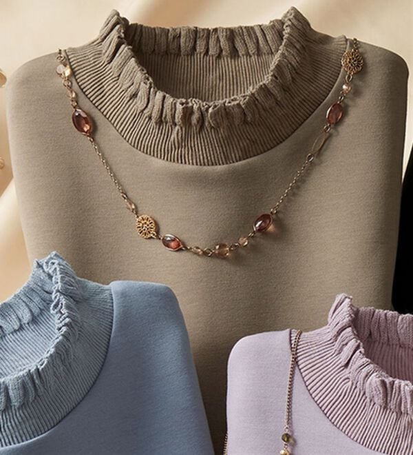 LAVIENNE（ラヴィエンヌ）の「大人の上品トレーナー（カットソー）」｜モカ