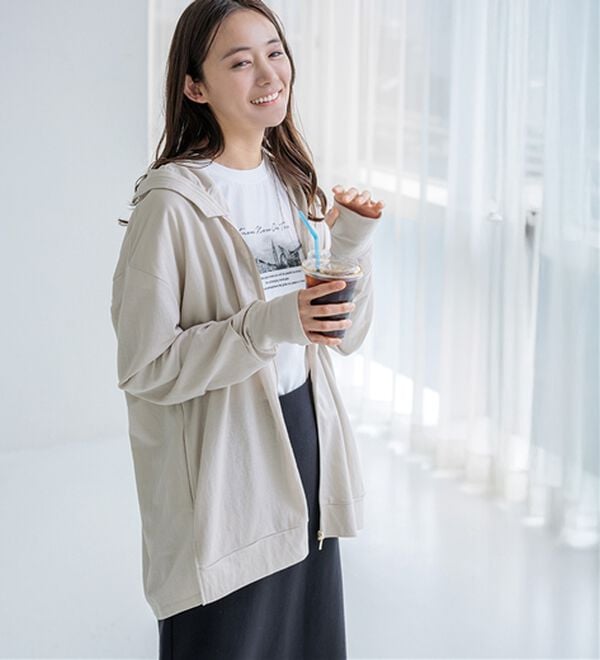 BELLUNA（ベルーナ）の「【接触冷感】絶対に焼けたくない！後プリーツＵＶパーカー（パーカー）」｜詳細画像