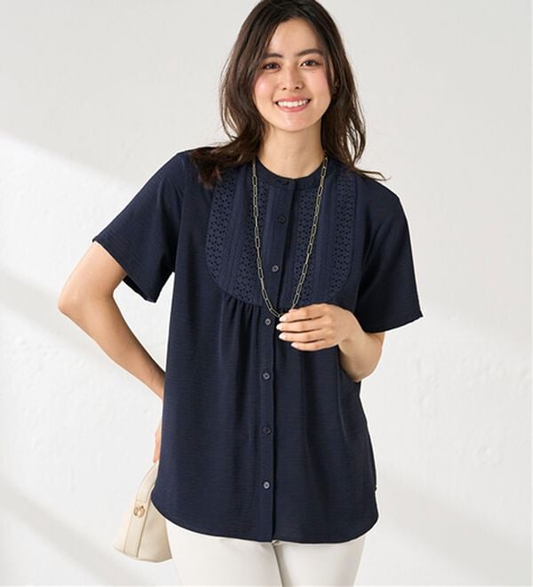 BELLUNA（ベルーナ）の「【多機能付き】お手入れ楽々！レース使いシャツチュニック（チュニック）」｜ネイビー