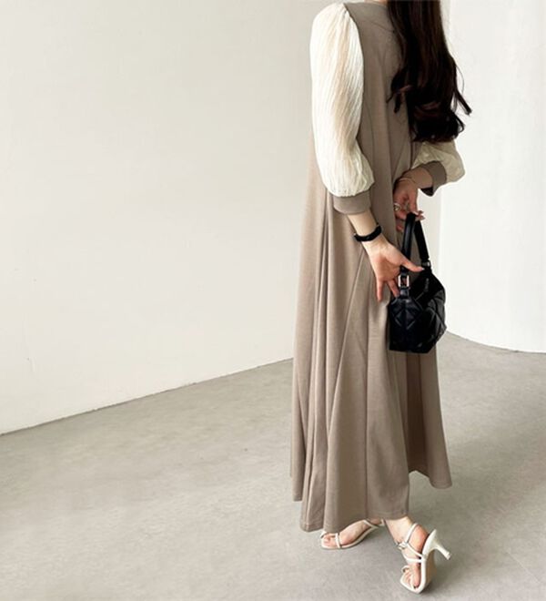 GeeRA（ジーラ）の「袖楊柳シアー美ラインワンピース（カットソーワンピース）」｜詳細画像