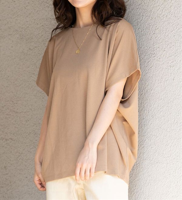 A HAPPY MARILYN（アハッピーマリリン）の「【Ｌ～６Ｌ】大人の今どきベーシック 立体感 ポンチ トップス 選べる袖丈（Tシャツ）」｜ベージュ