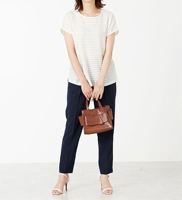 BELLUNA（ベルーナ）の「ネックレス付ジャカード素材プルオーバー（カットソー）」｜詳細画像