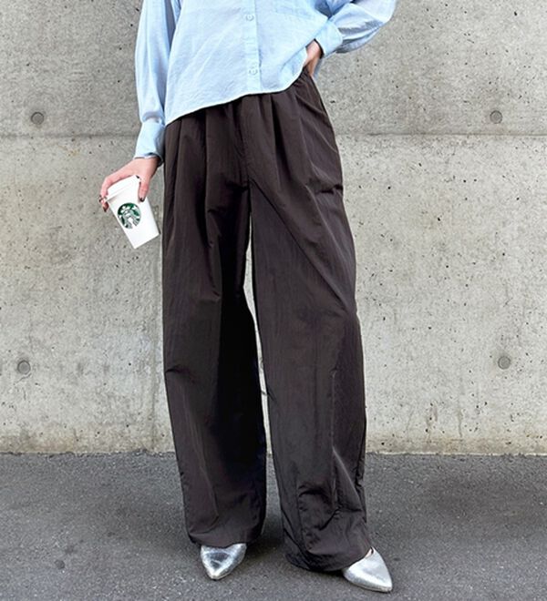 GeeRA（ジーラ）の「さらとろ素材が嬉しい！ダブルタックワイドパンツ（フルレングスパンツ）」｜詳細画像