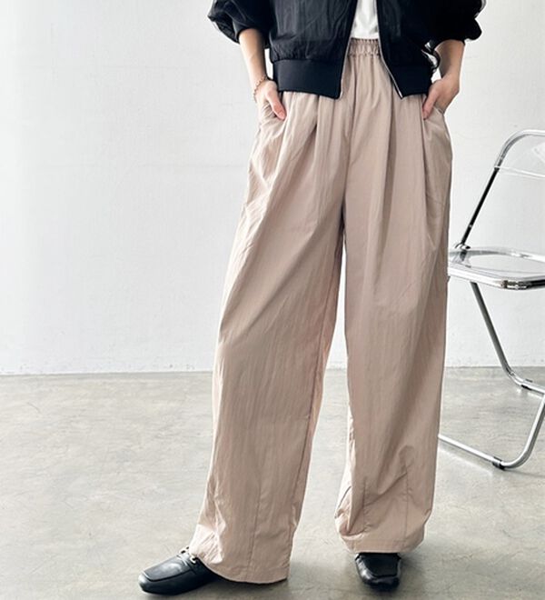 GeeRA（ジーラ）の「さらとろ素材が嬉しい！ダブルタックワイドパンツ（フルレングスパンツ）」｜詳細画像