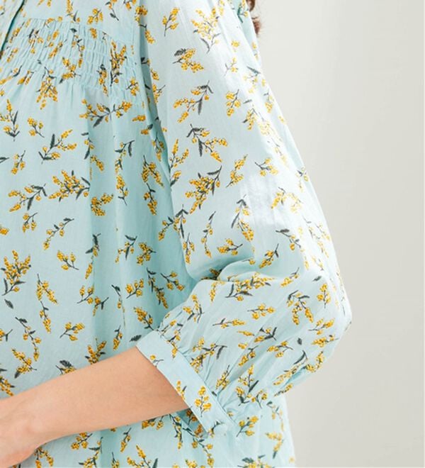 BELLUNA（ベルーナ）の「＜ＩＮＤＩＡ＞胸元シャーリングブラウス（ブラウス）」｜詳細画像