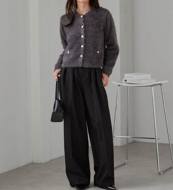 RANAN（ラナン）の「ゴールド調ボタンラメシャギーカーディガン（ニットカーディガン）」｜詳細画像