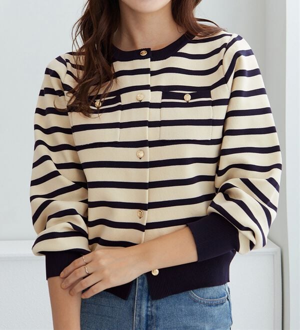 【美品】 MUSEDeuxiemeClasseクルーネックカーディガン金ボタン muse de deuxieme classe 金ボタンクルーネックカーディガン - メルカリ