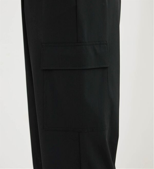 BELLUNA（ベルーナ）の「ヒンヤリ爽快！ドロスト使いカーゴパンツ（その他パンツ）」｜詳細画像