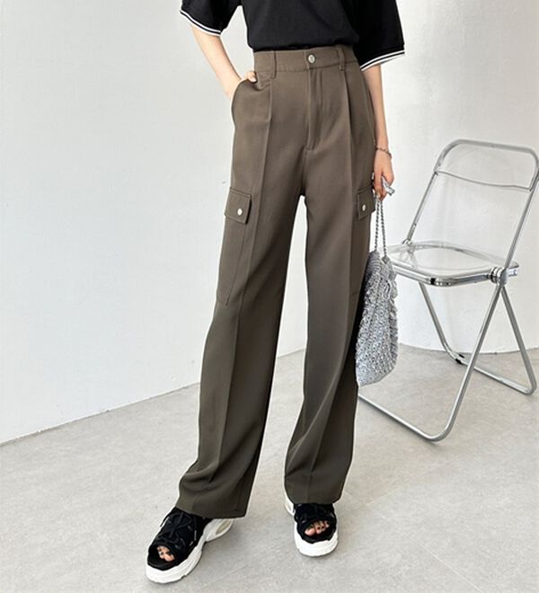 GeeRA（ジーラ）の「タックワイドストレートカーゴパンツ（フルレングスパンツ）」｜詳細画像