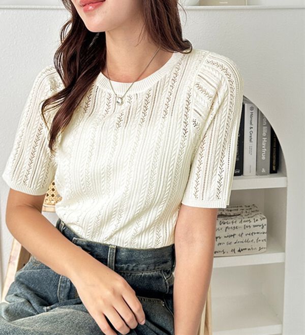 GeeRA（ジーラ）の「透かし編みニットトップス（ニット・セーター）」｜詳細画像