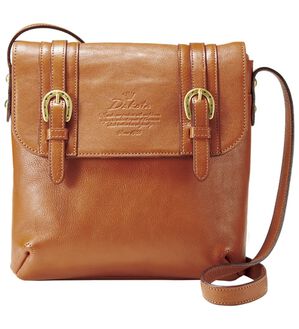 BELLUNA（ベルーナ）の「＜ＤＡＫＯＴＡ＞牛革ショルダー（ショルダーバッグ）」｜キャメル