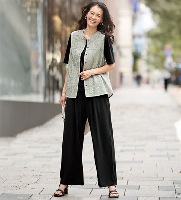 BELLUNA（ベルーナ）の「インド綿大人の花柄フレアーベスト（ベスト）」｜詳細画像