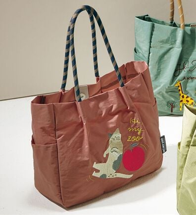 ルフラン（ルフラン）の「【２点セット】＜ハイマイズー＞刺繍トート＆ポーチ２点セット（トートバッグ）」
