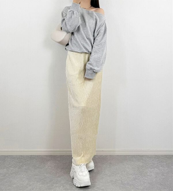 GeeRA（ジーラ）の「すっきり見え！ベロアプリーツロングスカート（ロングスカート）」｜詳細画像