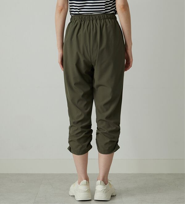 BELLUNA（ベルーナ）の「【接触冷感/UVカット/吸水速乾/軽量】ヒンヤリ＆速乾！裾くしゅクロップドパンツ（クロップドパンツ）」｜詳細画像