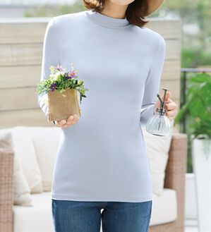 「ＵＶ対策ばっちりハイネック長袖（肌着・インナーウェア）」｜サックス