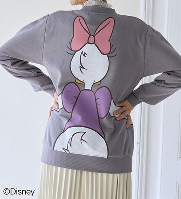 BELLUNA（ベルーナ）の「＜Ｄｉｓｎｅｙ＞【ドナルド＆デイジー】抱き着きプリント裏起毛トレーナー（カットソー）」｜詳細画像