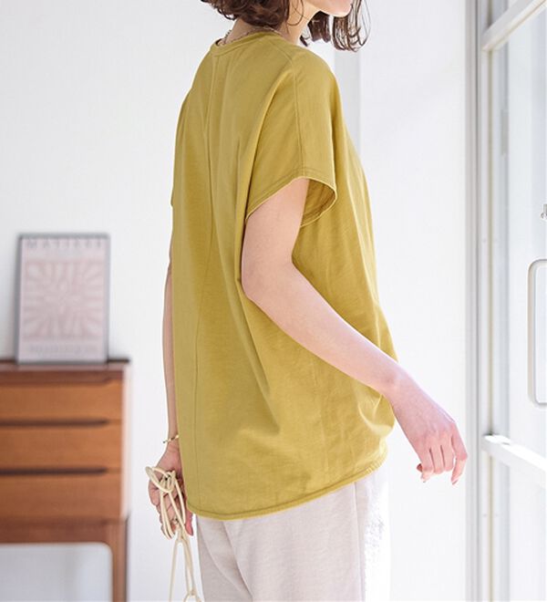 Viola e Viola（ヴィオラ エ ヴィオラ）の「綿１００％ゆったり裾タックＴシャツ（Tシャツ）」｜詳細画像