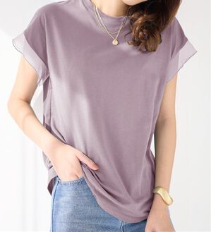 alotta（アロッタ）の「１枚でこなれ感！袖チュールデザイン綿混Ｔシャツ（Tシャツ）」｜ラベンダーグレー