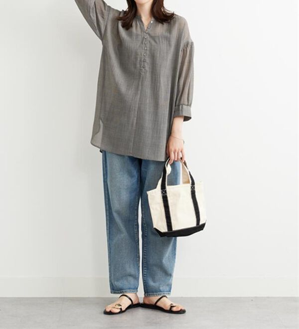 BELLUNA（ベルーナ）の「シャリ感シアー素材多ボタンチュニック（チュニック）」｜詳細画像