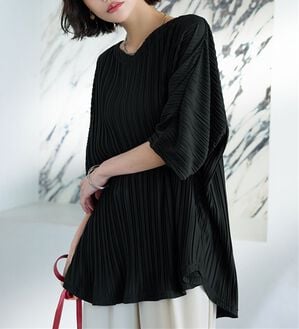 BELLUNA（ベルーナ）の「ゆったり快適プリーツチュニック（チュニック）」｜黒