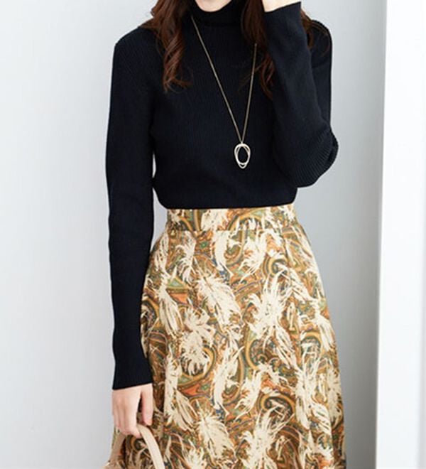 BELLUNA（ベルーナ）の「リブニットタートルプルオーバー（ニット・セーター）」｜詳細画像