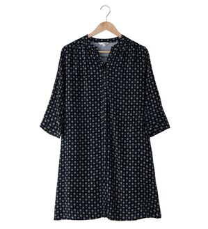 BELLUNA（ベルーナ）の「レーヨンプリントギャザー使いワンピース（その他ワンピース）」｜ネイビー系小紋柄