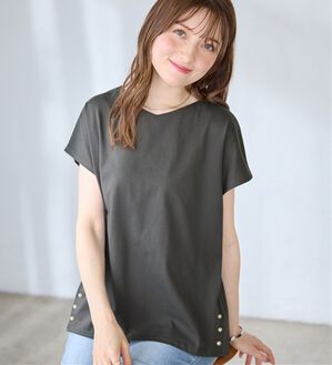 alotta（アロッタ）の「ひんやり裾パールデザインＴシャツ（カットソー）」｜チャコール