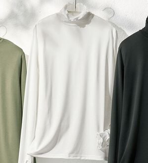 BELLUNA（ベルーナ）の「着るだけＵＶ対策シアーインナー（カットソー）」｜オフ白