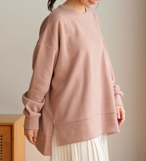 A HAPPY MARILYN（アハッピーマリリン）の「【Ｌ～６Ｌ】【ハピぽか裏起毛】サイド深スリットトレーナー 毛玉になりにくい（トレーナー・スウェット）」｜モカピンク