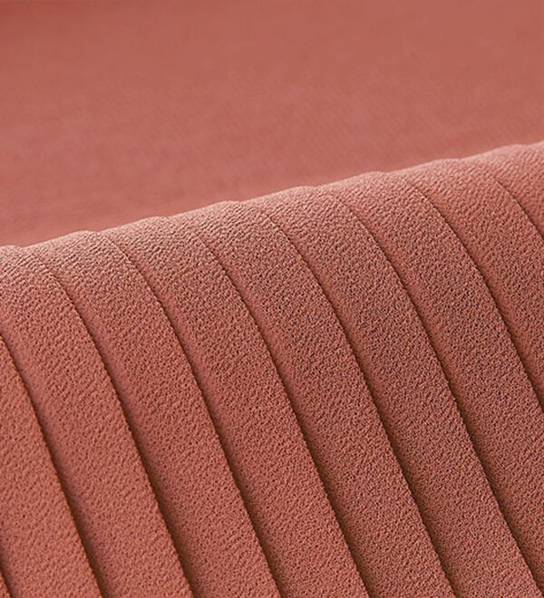 BELLUNA（ベルーナ）の「かのこ素材裾プリーツプルオーバー（カットソー）」｜詳細画像