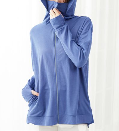 BELLUNA（ベルーナ）の「絶対に焼けたくない！後プリーツＵＶパーカー（パーカー）」