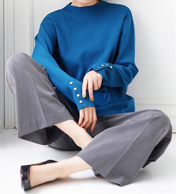 BELLUNA（ベルーナ）の「もちもち袖ボタンニットプルオーバー（ニット・セーター）」｜詳細画像