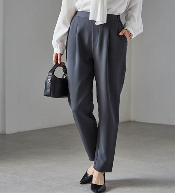 RANAN（ラナン）の「【選べる股下】美脚シルエットタックパンツ（フルレングスパンツ）」｜詳細画像